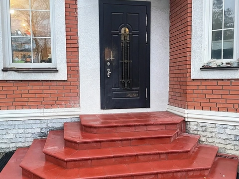 Коллекция Флоренция, цвет терракот. Крыльцо частного дома, Московская обл.